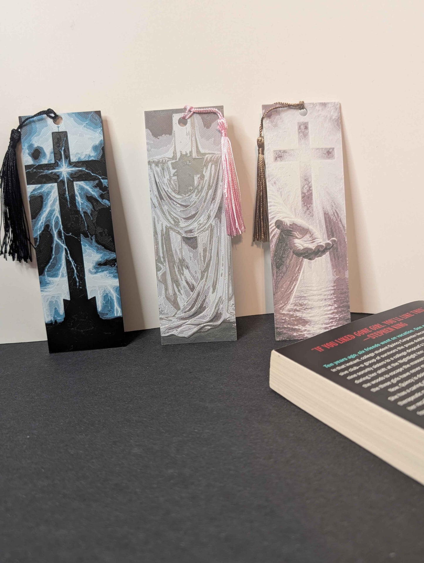Cross bookmark bundle (Glow in the dark)